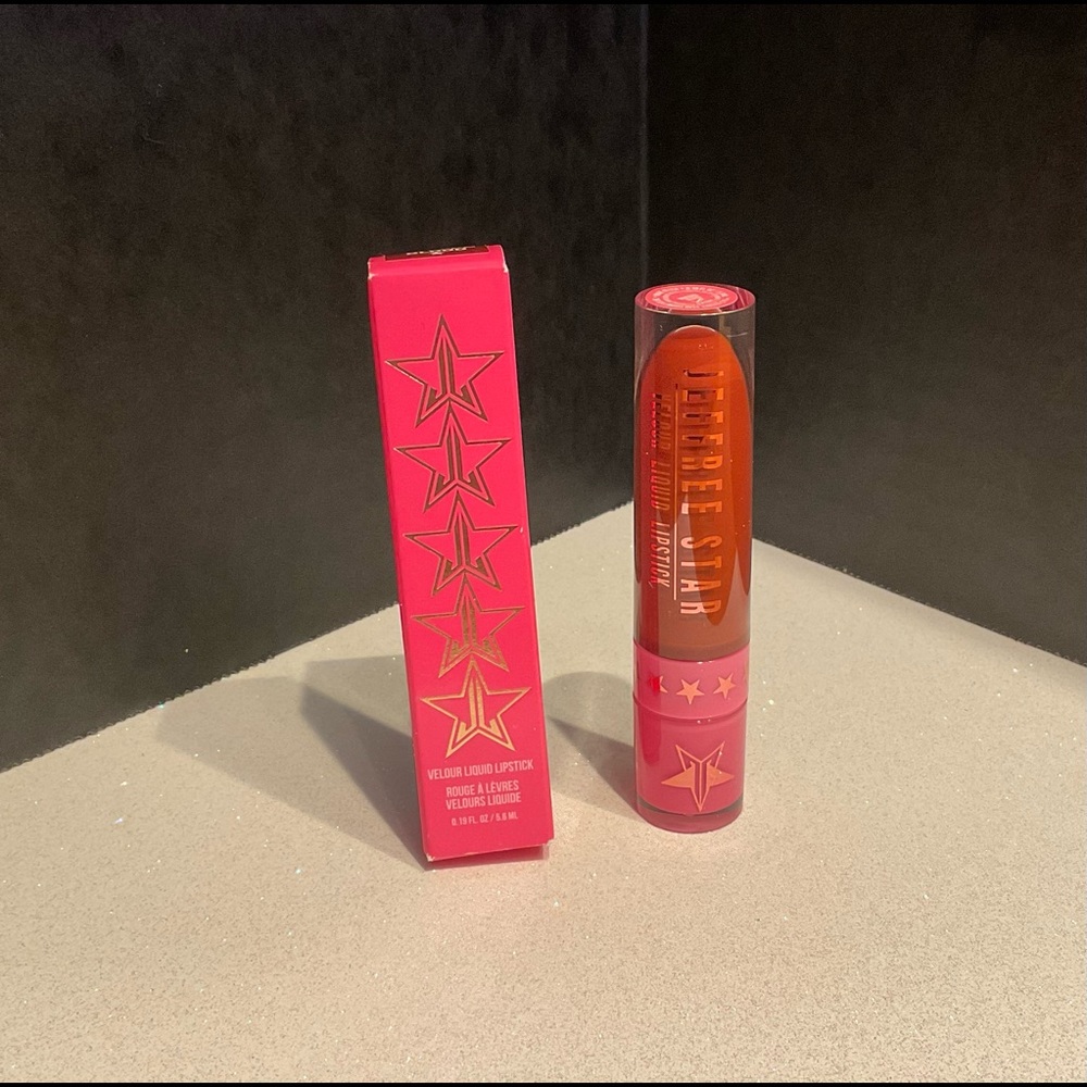 Tonight  Star velour liquid lip.UNICORN BLOOD